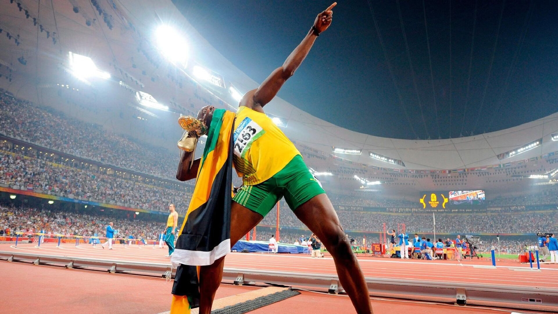 曼城客场逆转,豪取三分稳固榜首位置,曼城主客场积分全部冠绝英超 再拿11分即