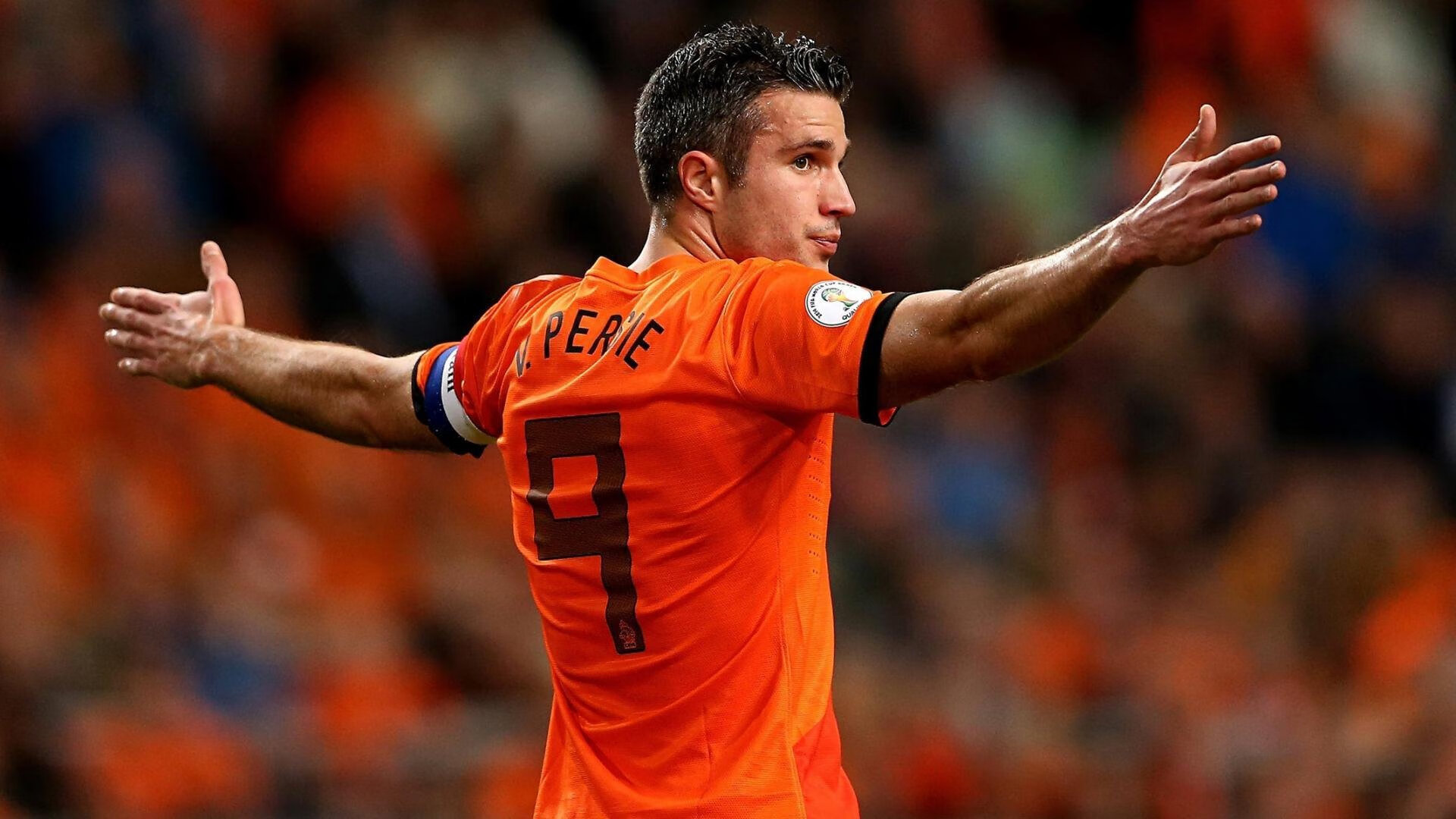 “未来足球之星：青少年足球比赛激烈争夺”，青少年足球大赛